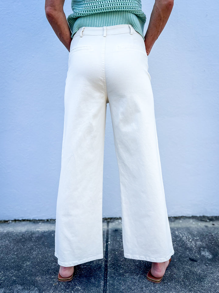 Effortless Chic Ankle-Length Pants - Ecru